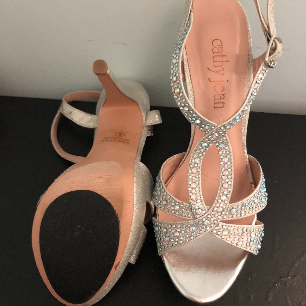 Heels - Picture 5 of 5